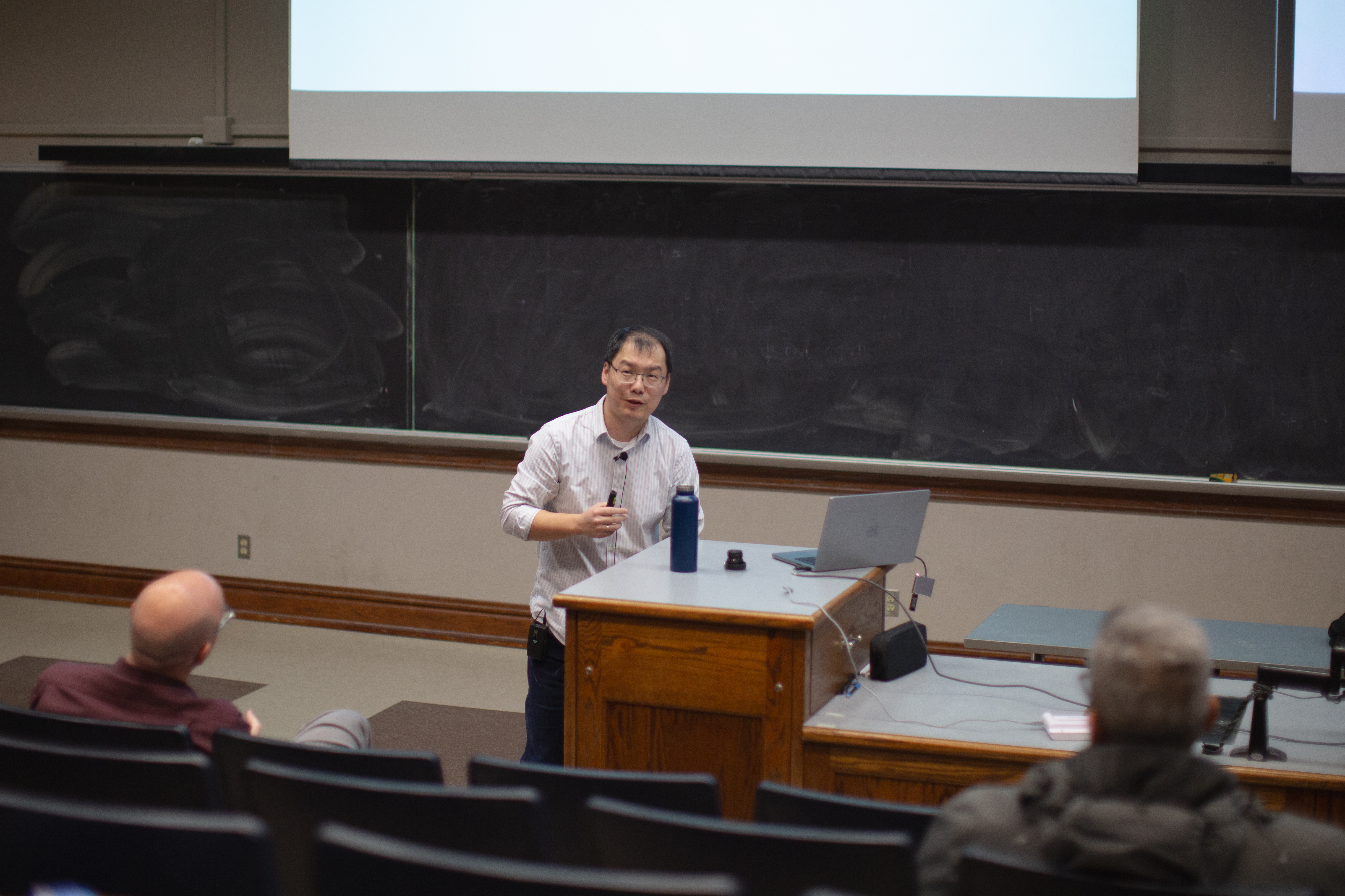 Expert discusses quantum research in colloquium | Materials Science ...
