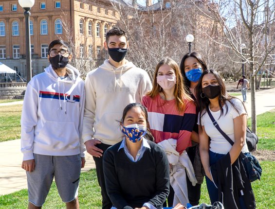 MatSE at Illinois undergraduate students pose for a photo with associate professor Pinshane Huang during a scavenger hunt earlier in the Spring 2021 semester. Students pictured, from left, are Husain Badri, Grant Feldman, Nicole Bremner, Ella Schwartz and Shruti Sood.&nbsp;