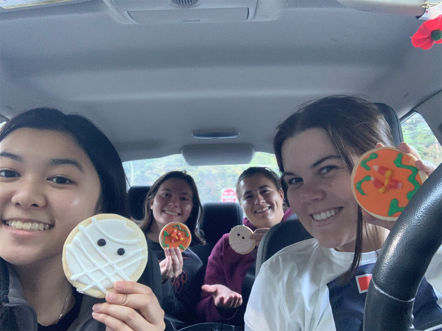 MatSE students stop to get cookies from Eat'n Park. Pictured, from left, are Kayla Huang, Kira Martin, Abby Sreden and Bailey Wooldridge.